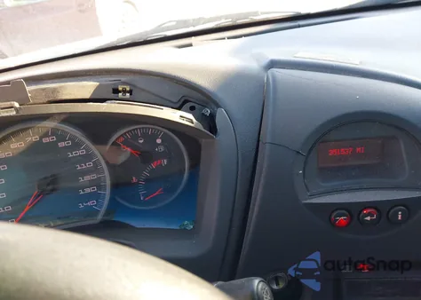 2004 Pontiac Grand Prix Gt1 z USA, uszkodzony, nr VIN 2G2WP522141297473